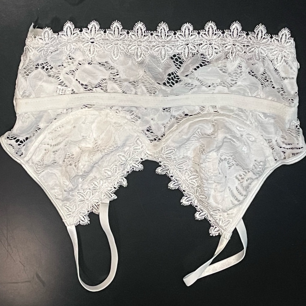 Elegant White Lace Bralette